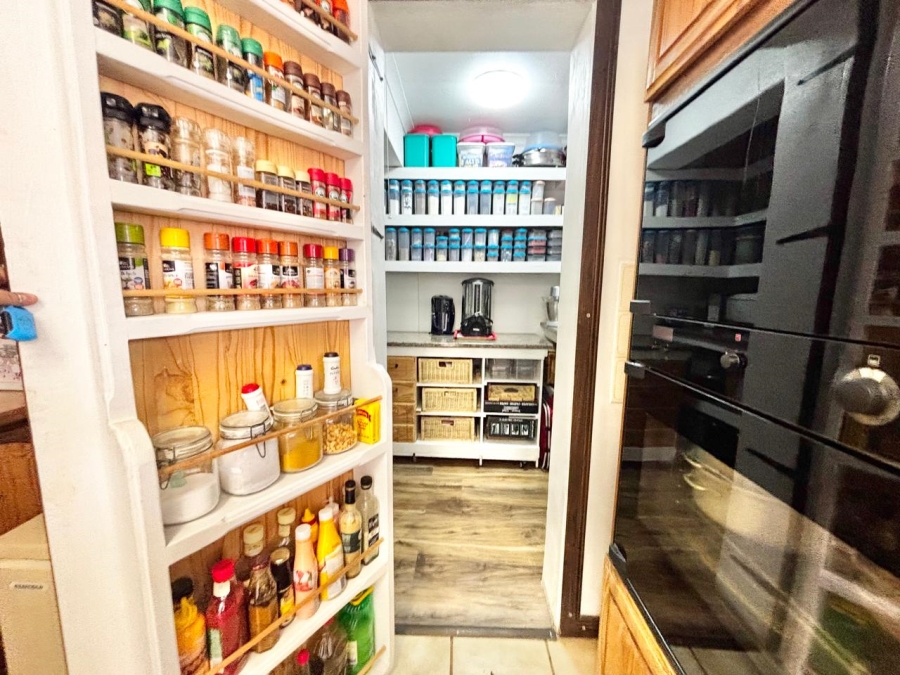 5 Bedroom Property for Sale in Noordrand Mpumalanga