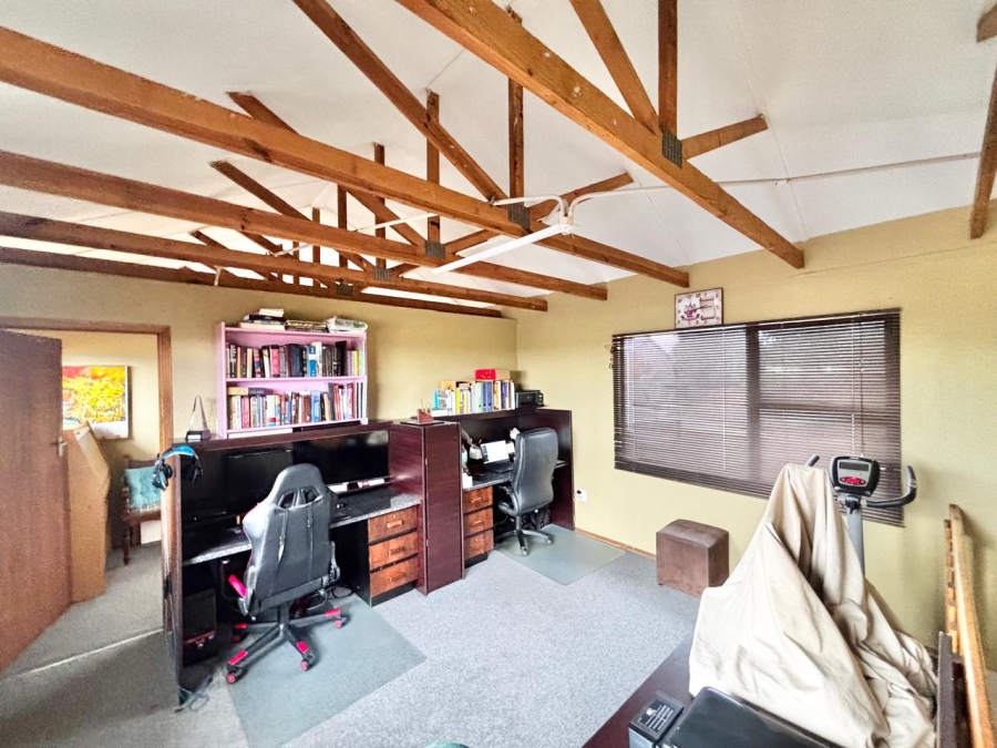 5 Bedroom Property for Sale in Noordrand Mpumalanga