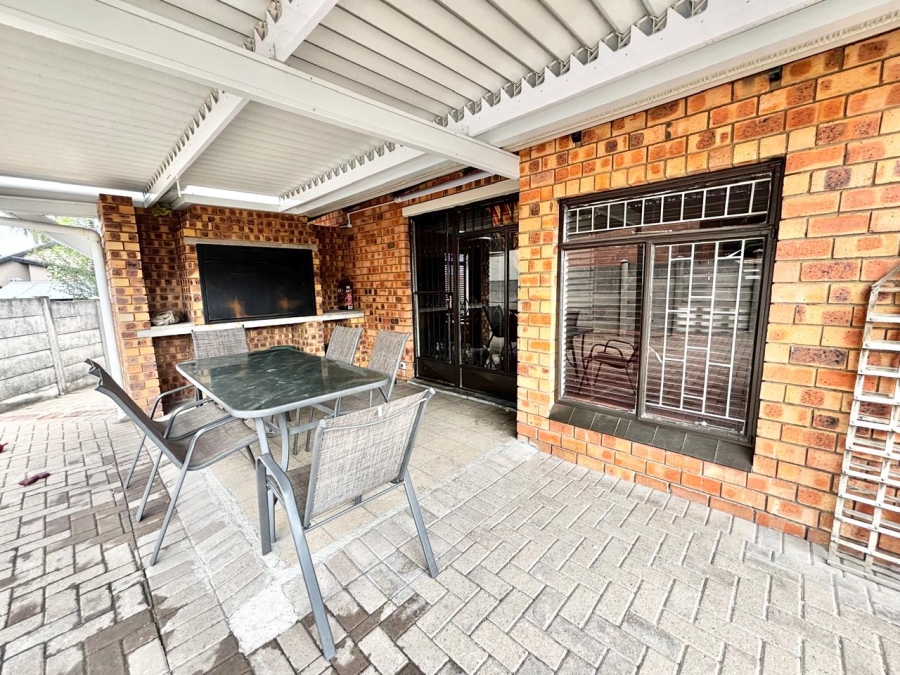 5 Bedroom Property for Sale in Noordrand Mpumalanga