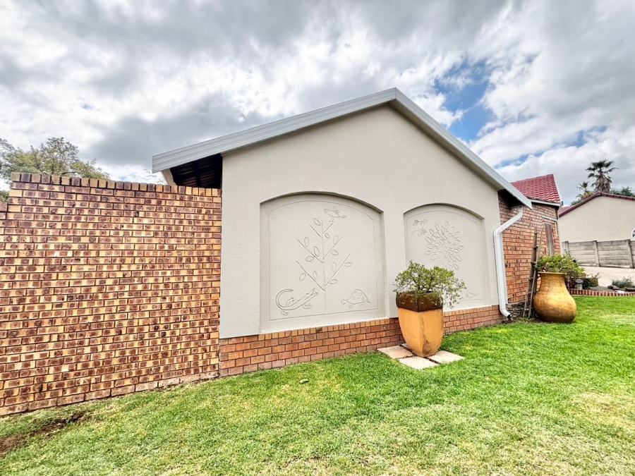 5 Bedroom Property for Sale in Noordrand Mpumalanga