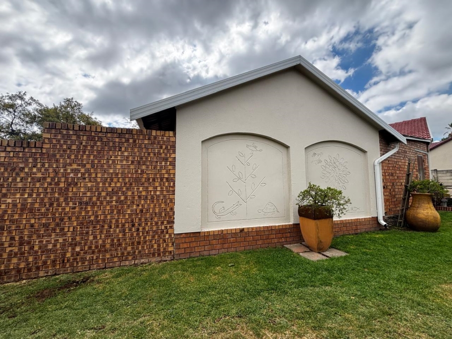 5 Bedroom Property for Sale in Noordrand Mpumalanga