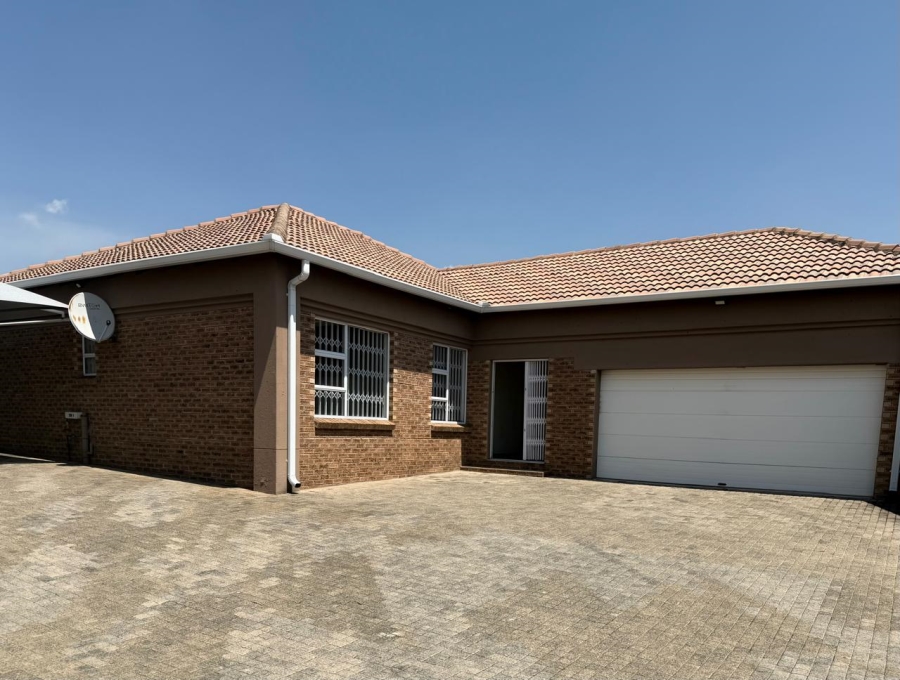 To Let 3 Bedroom Property for Rent in Trichardt Mpumalanga