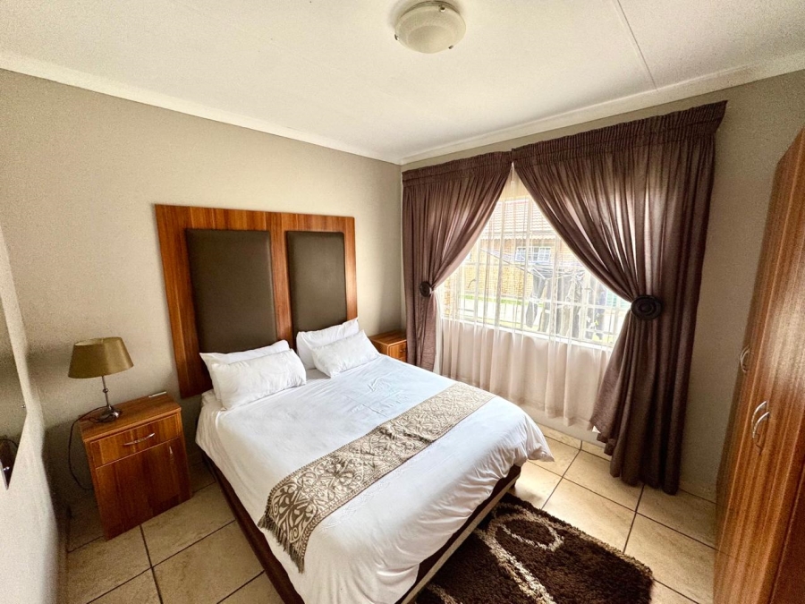 1 Bedroom Property for Sale in Cosmosrand Mpumalanga