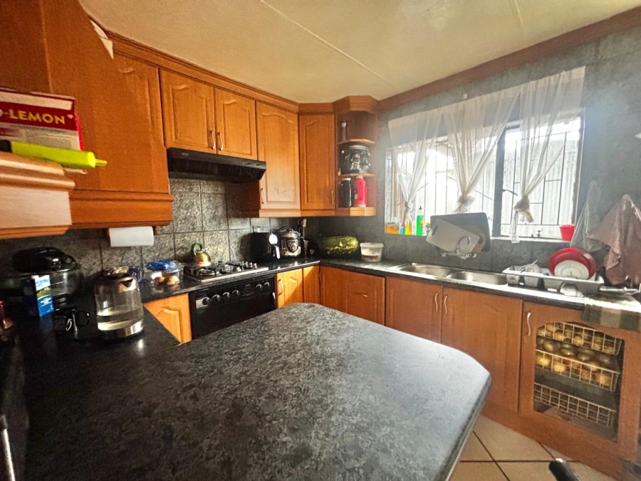 5 Bedroom Property for Sale in Secunda Mpumalanga