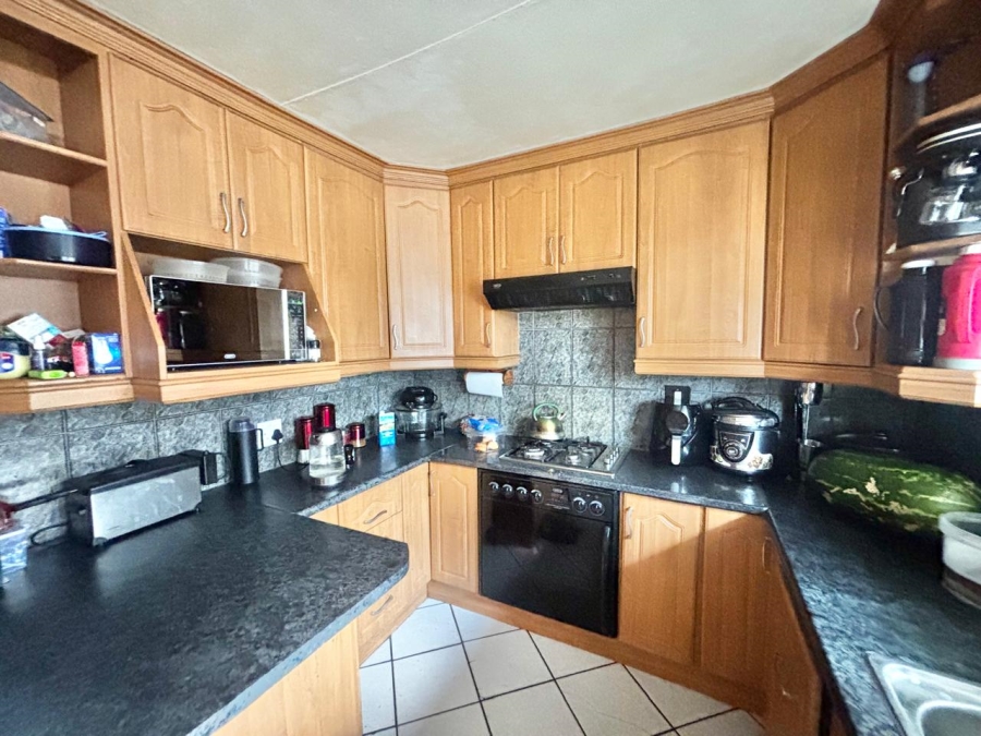 5 Bedroom Property for Sale in Secunda Mpumalanga