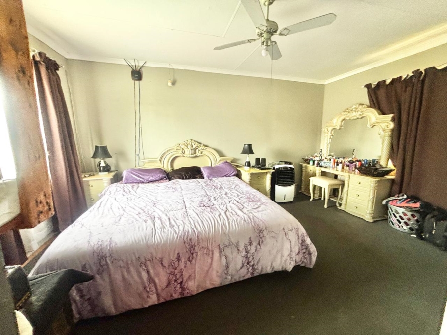 5 Bedroom Property for Sale in Secunda Mpumalanga