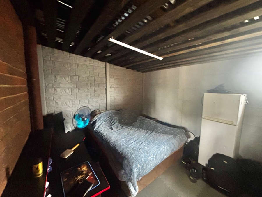 5 Bedroom Property for Sale in Secunda Mpumalanga