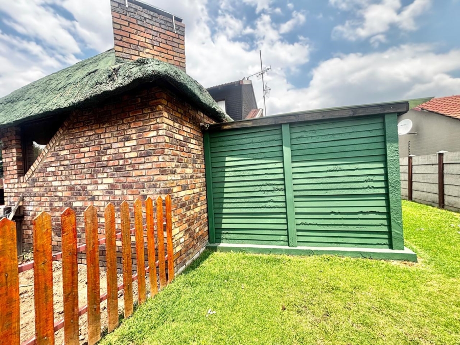 5 Bedroom Property for Sale in Secunda Mpumalanga