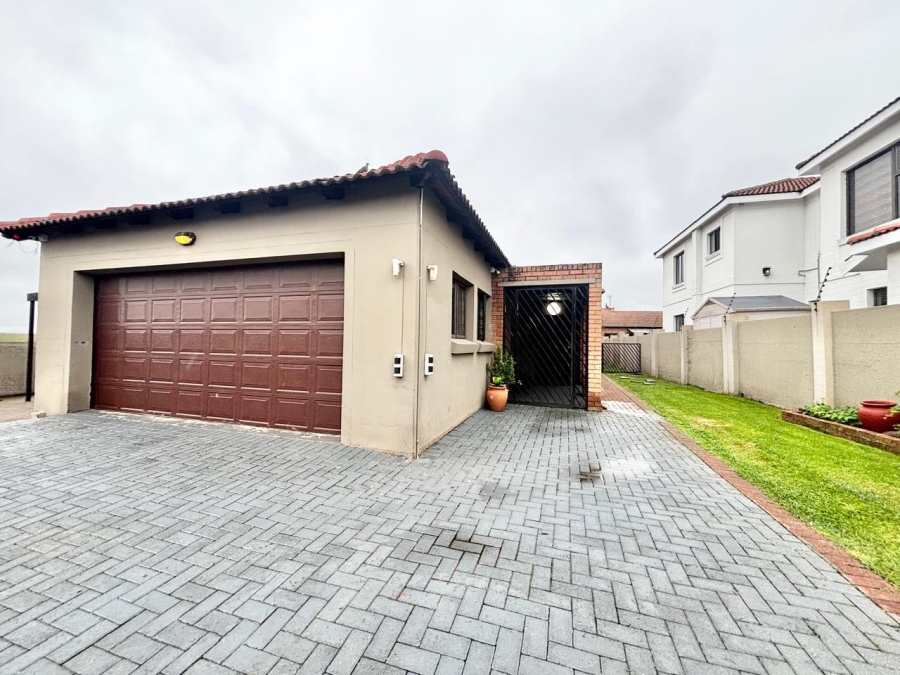 3 Bedroom Property for Sale in Noordrand Mpumalanga