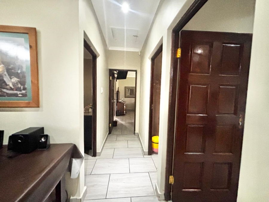 3 Bedroom Property for Sale in Noordrand Mpumalanga