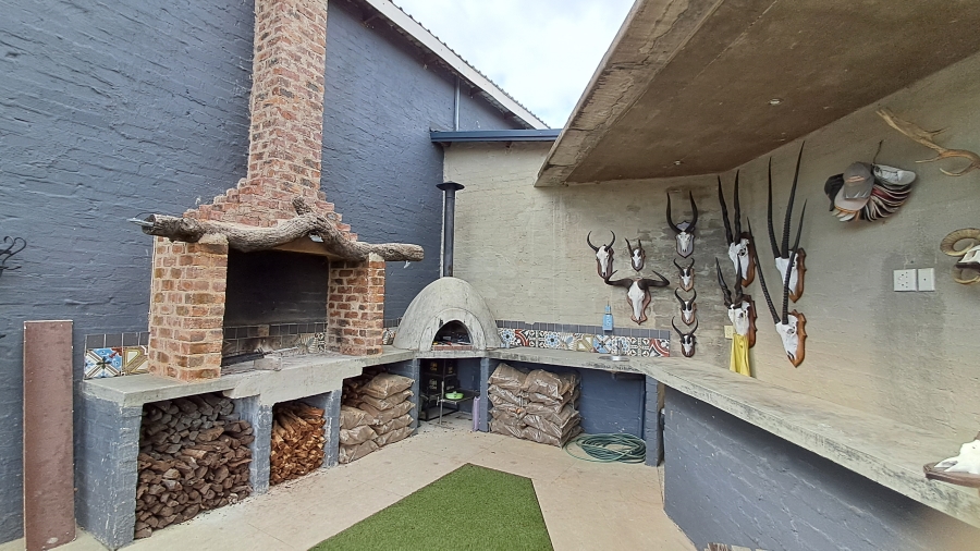4 Bedroom Property for Sale in Granite Hill Mpumalanga