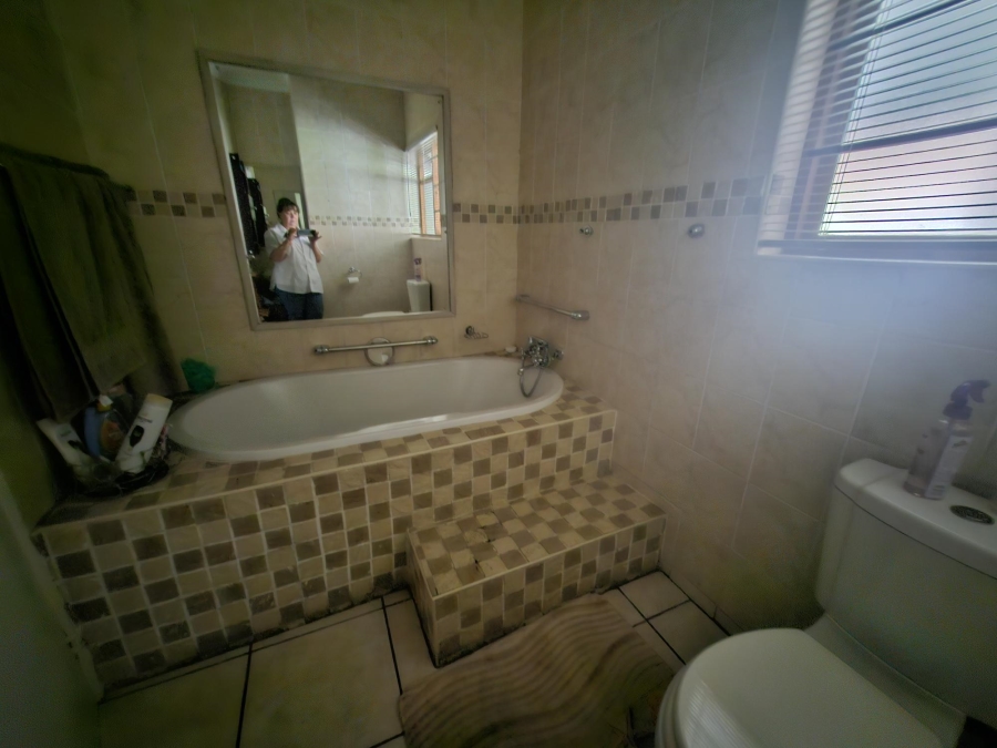 3 Bedroom Property for Sale in Model Park Mpumalanga