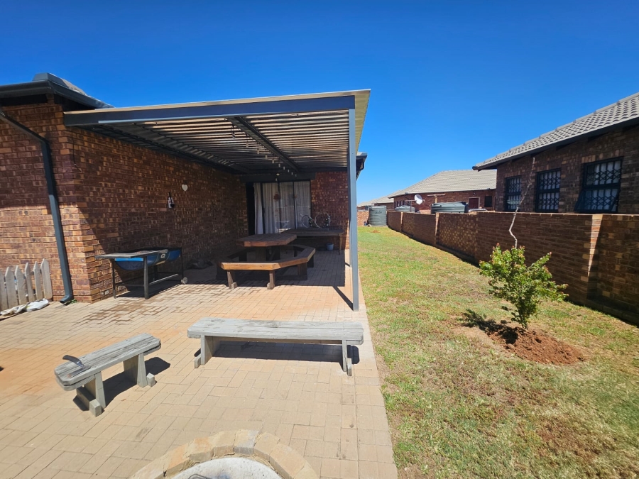 4 Bedroom Property for Sale in Witbank Ext 10 Mpumalanga