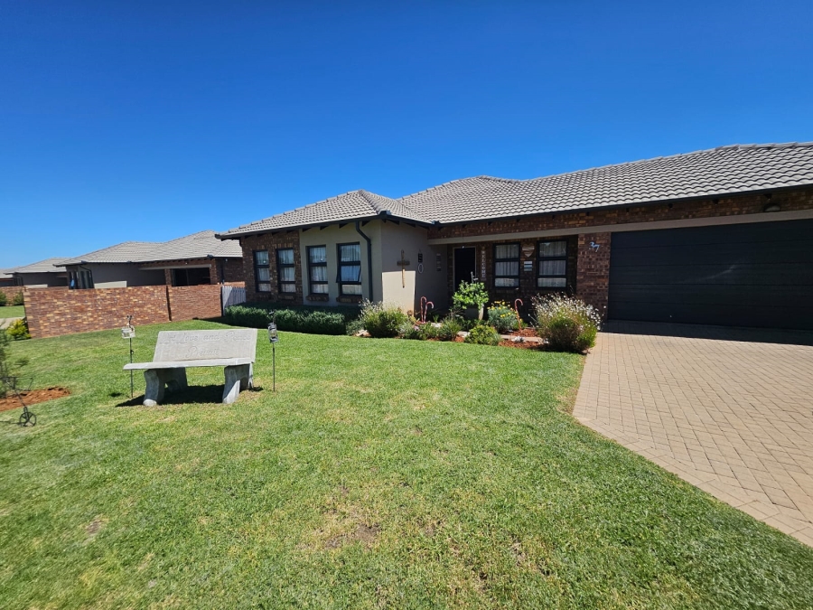 4 Bedroom Property for Sale in Witbank Ext 10 Mpumalanga