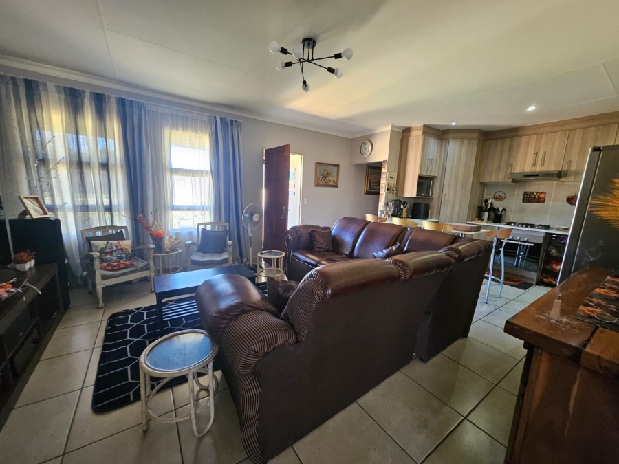 4 Bedroom Property for Sale in Witbank Ext 10 Mpumalanga