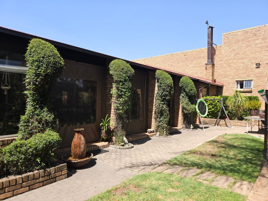 4 Bedroom Property for Sale in Die Heuwel Ext 4 Mpumalanga