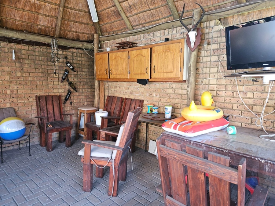 4 Bedroom Property for Sale in Die Heuwel Ext 4 Mpumalanga