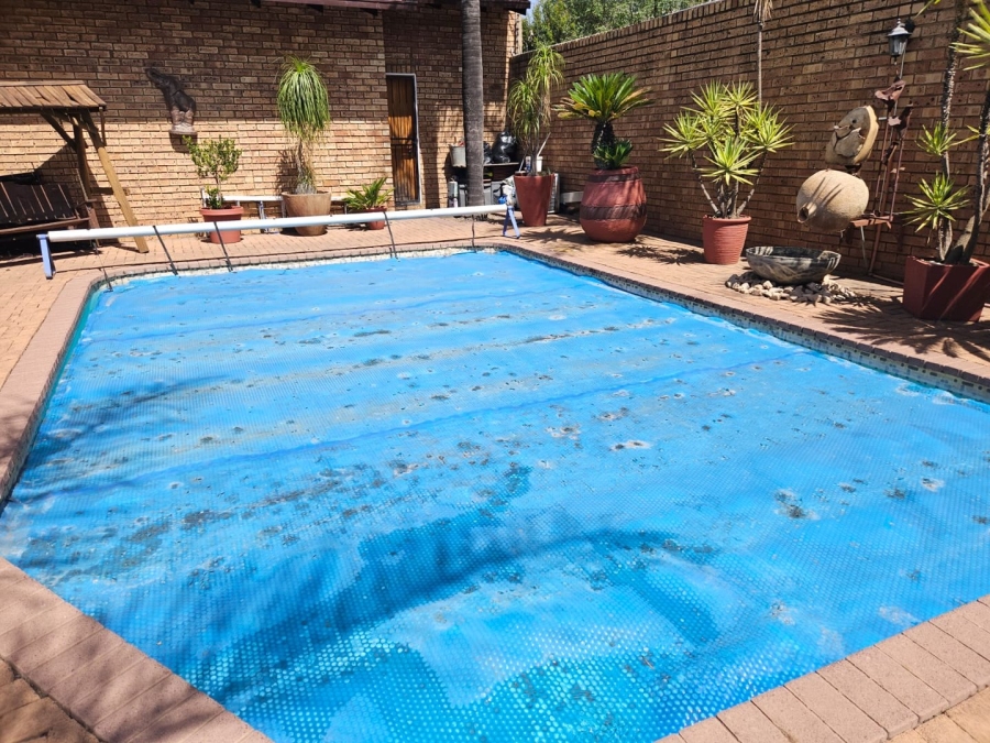 4 Bedroom Property for Sale in Die Heuwel Ext 4 Mpumalanga