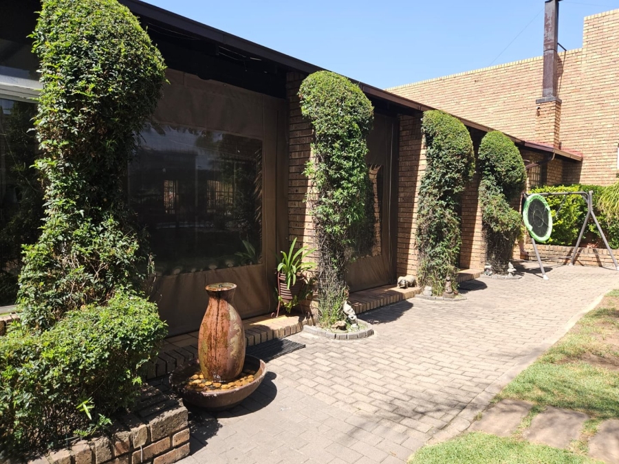 4 Bedroom Property for Sale in Die Heuwel Ext 4 Mpumalanga