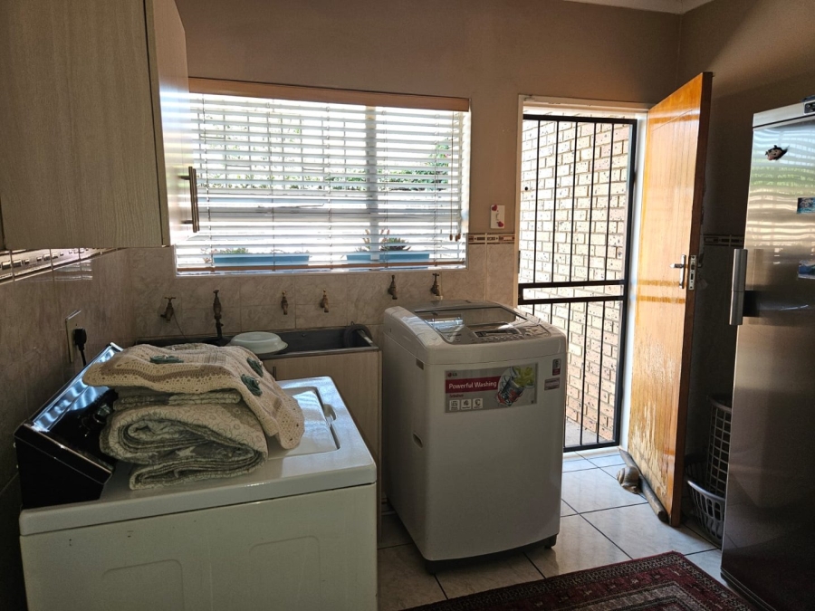 4 Bedroom Property for Sale in Die Heuwel Ext 4 Mpumalanga