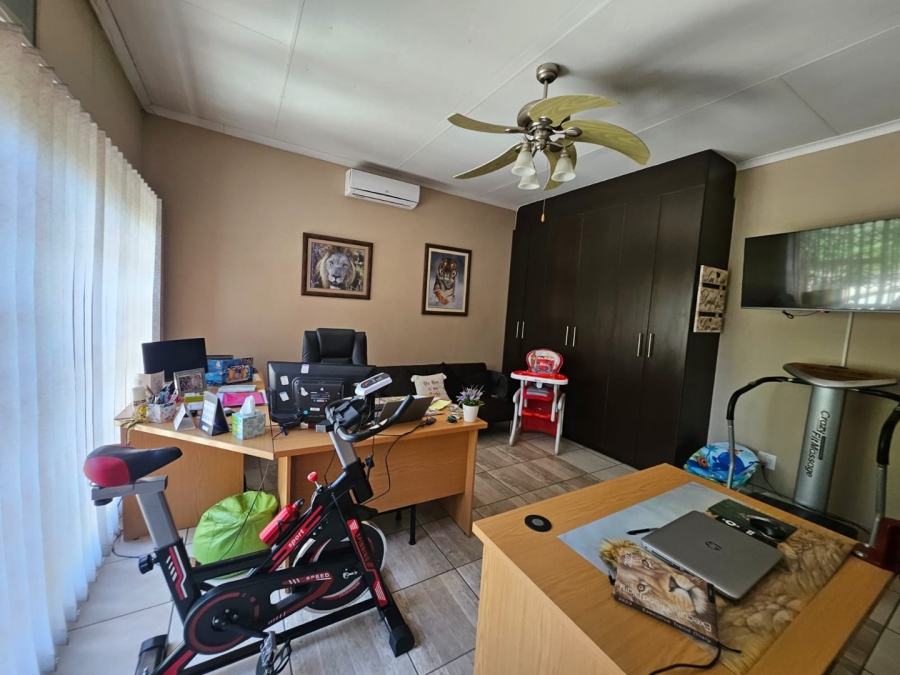 4 Bedroom Property for Sale in Die Heuwel Ext 4 Mpumalanga