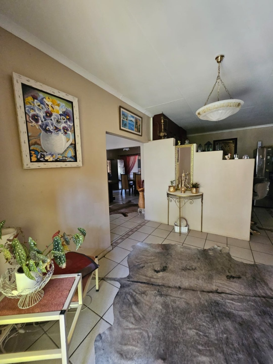 4 Bedroom Property for Sale in Die Heuwel Ext 4 Mpumalanga