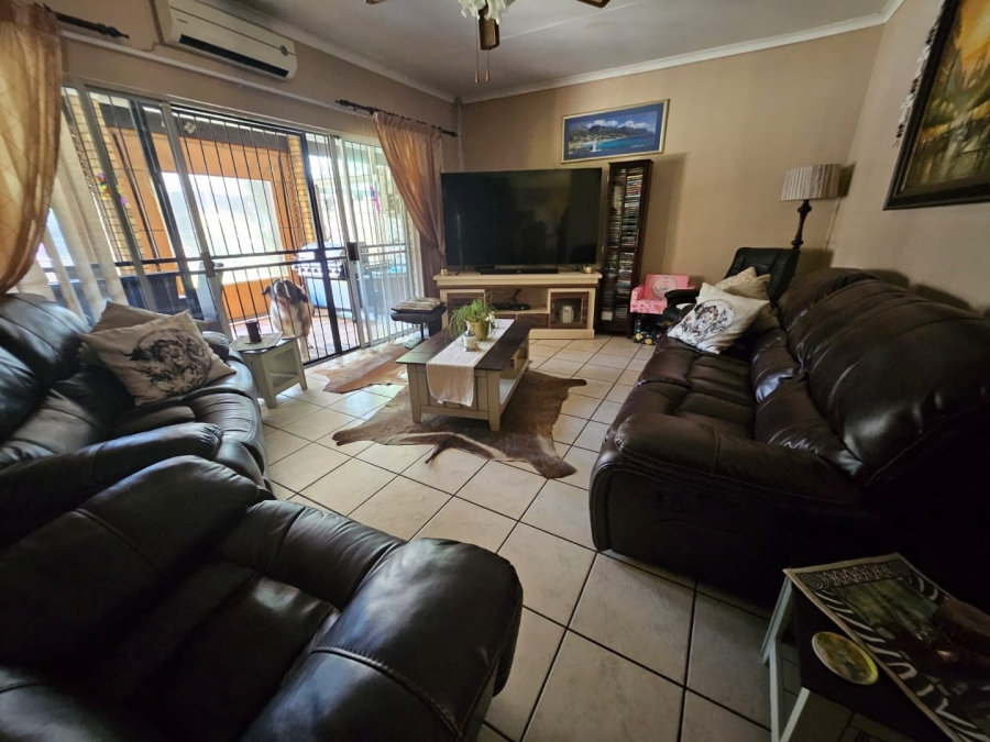 4 Bedroom Property for Sale in Die Heuwel Ext 4 Mpumalanga