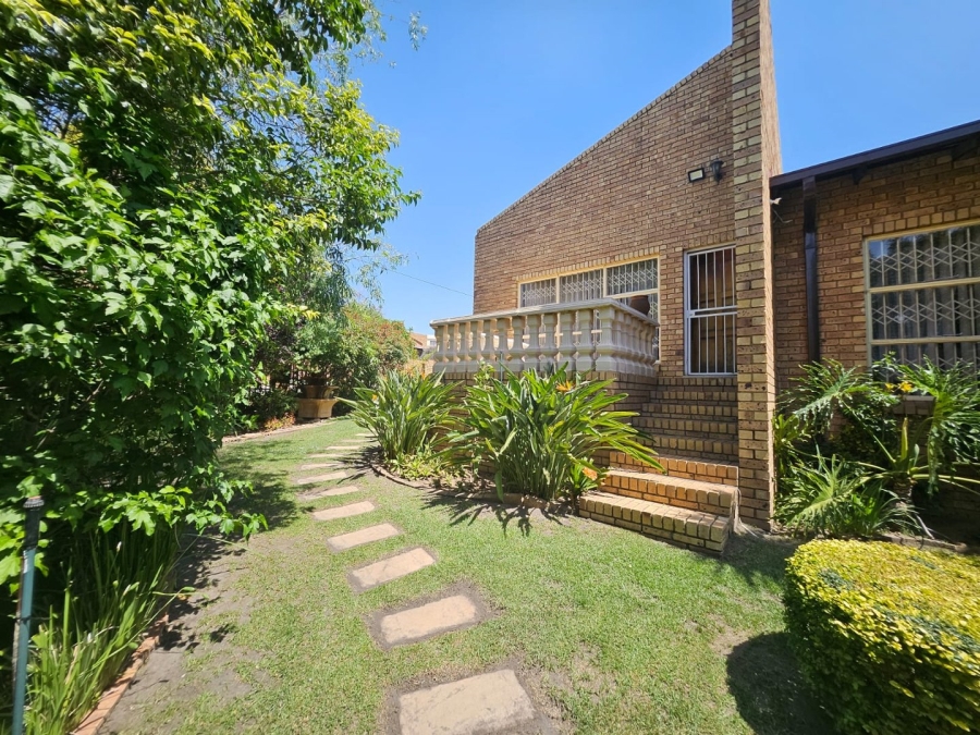 4 Bedroom Property for Sale in Die Heuwel Ext 4 Mpumalanga