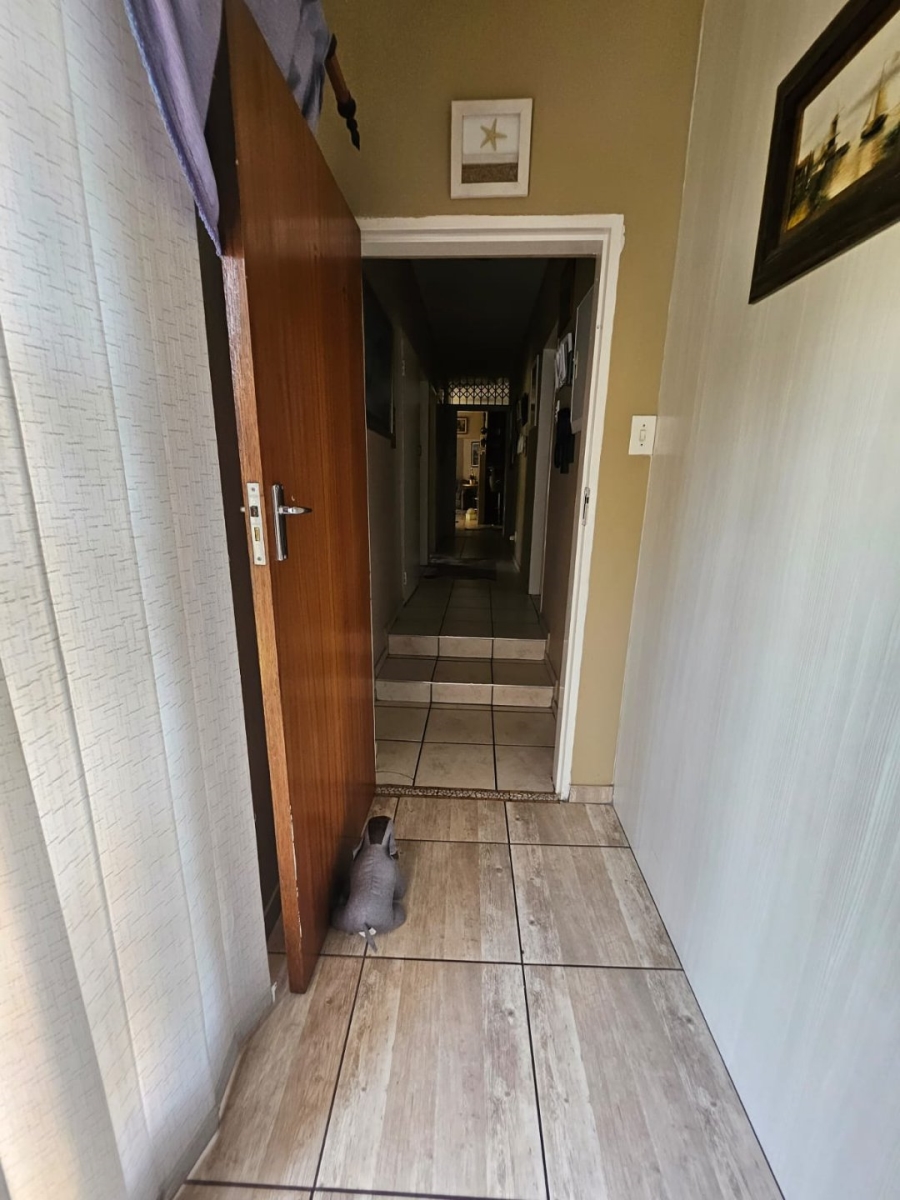 4 Bedroom Property for Sale in Die Heuwel Ext 4 Mpumalanga