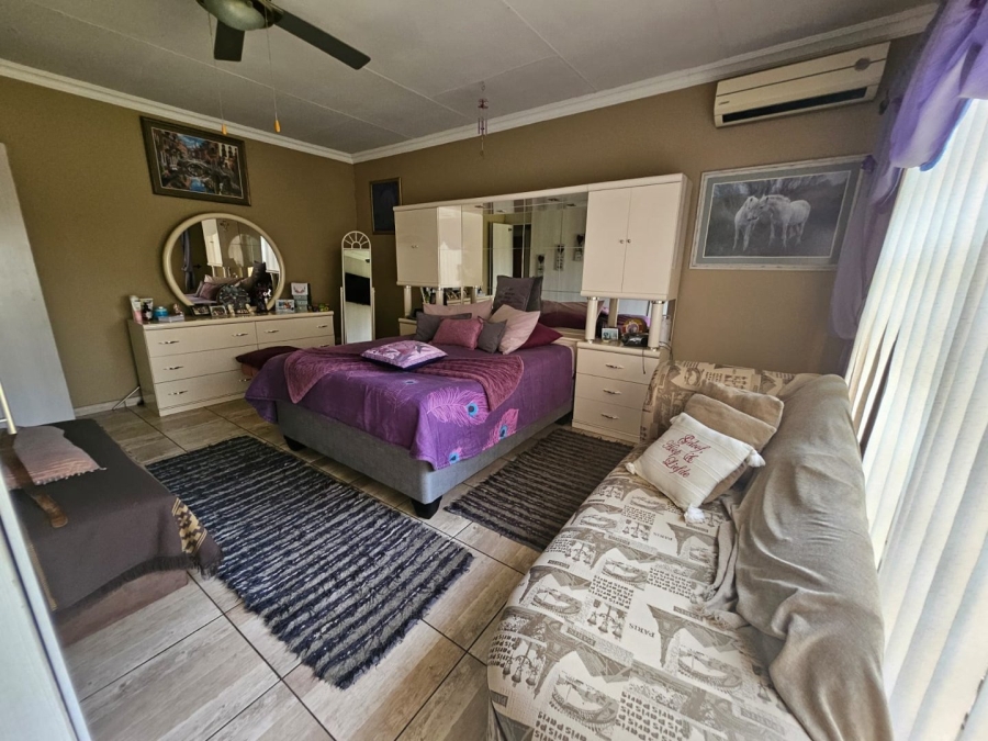 4 Bedroom Property for Sale in Die Heuwel Ext 4 Mpumalanga