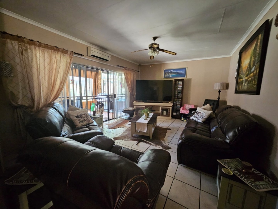 4 Bedroom Property for Sale in Die Heuwel Ext 4 Mpumalanga