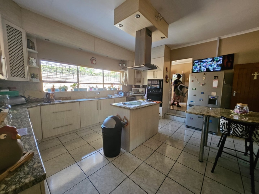 4 Bedroom Property for Sale in Die Heuwel Ext 4 Mpumalanga