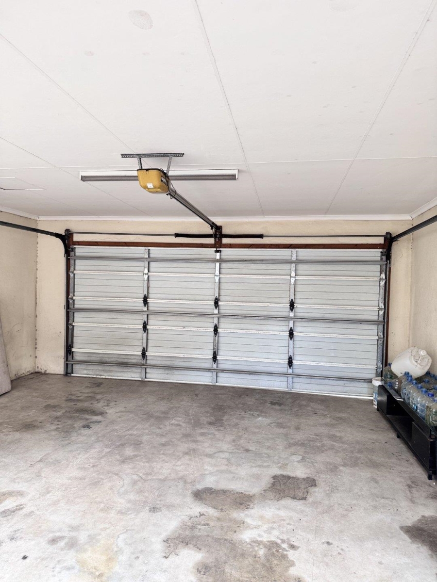 3 Bedroom Property for Sale in Die Heuwel Ext 2 Mpumalanga