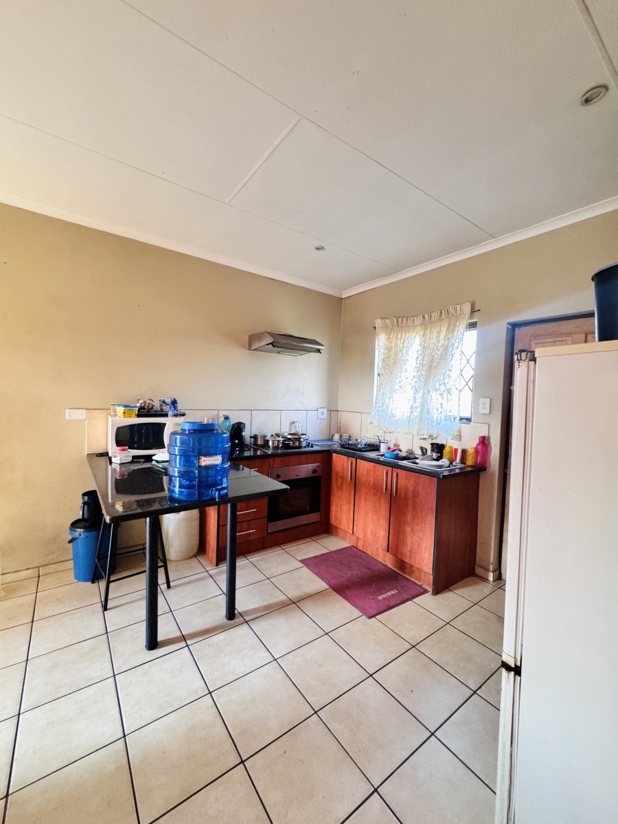 To Let 3 Bedroom Property for Rent in Jackaroo A H Mpumalanga