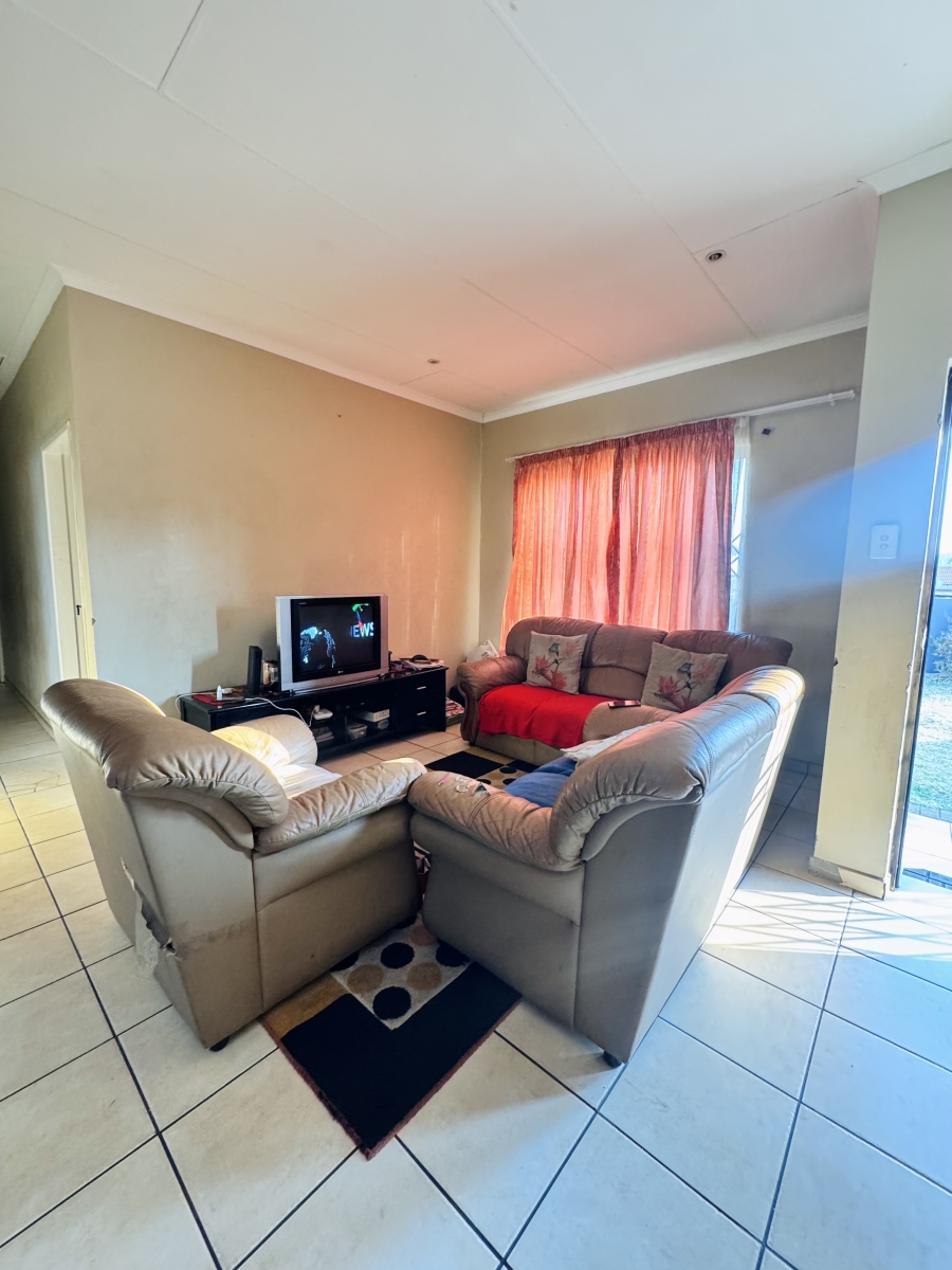 To Let 3 Bedroom Property for Rent in Jackaroo A H Mpumalanga