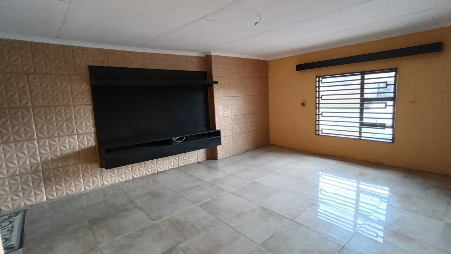 3 Bedroom Property for Sale in Jackaroo Park Mpumalanga