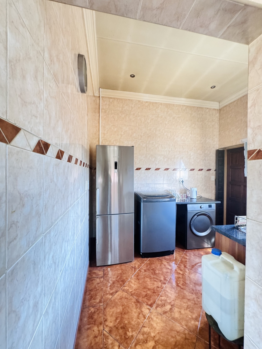 5 Bedroom Property for Sale in Duvha Park Mpumalanga