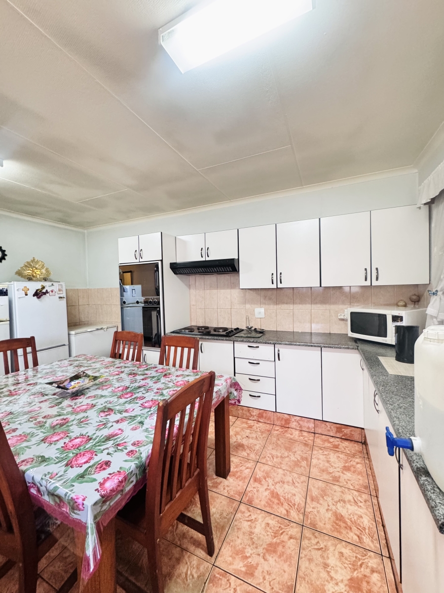 5 Bedroom Property for Sale in Duvha Park Mpumalanga