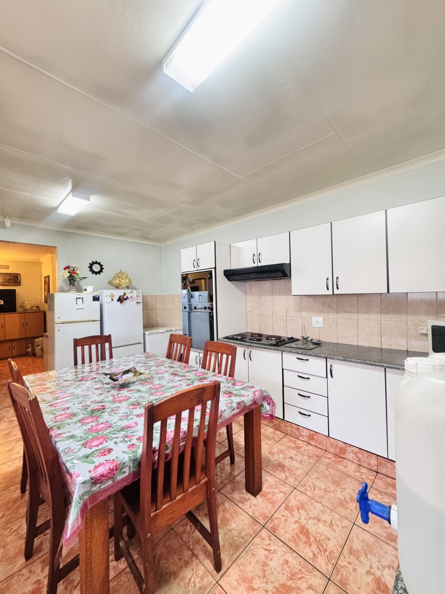 5 Bedroom Property for Sale in Duvha Park Mpumalanga