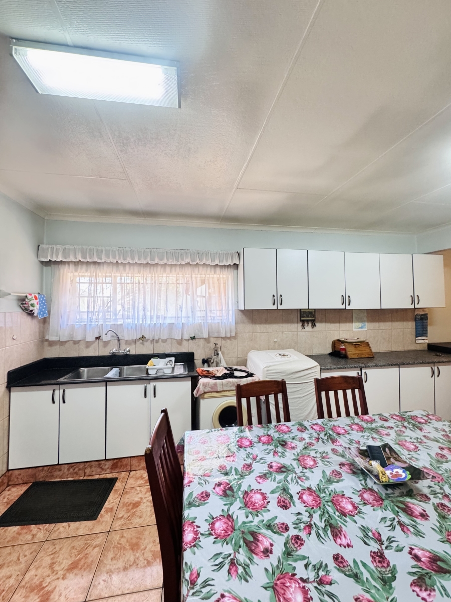 5 Bedroom Property for Sale in Duvha Park Mpumalanga