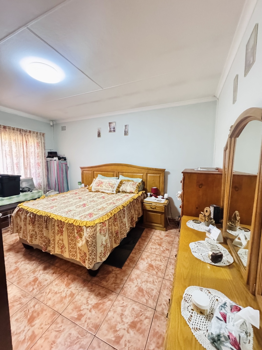 5 Bedroom Property for Sale in Duvha Park Mpumalanga