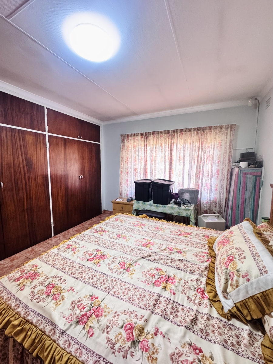 5 Bedroom Property for Sale in Duvha Park Mpumalanga