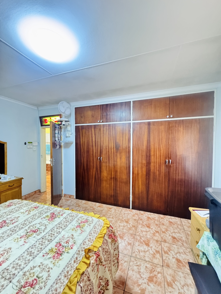 5 Bedroom Property for Sale in Duvha Park Mpumalanga