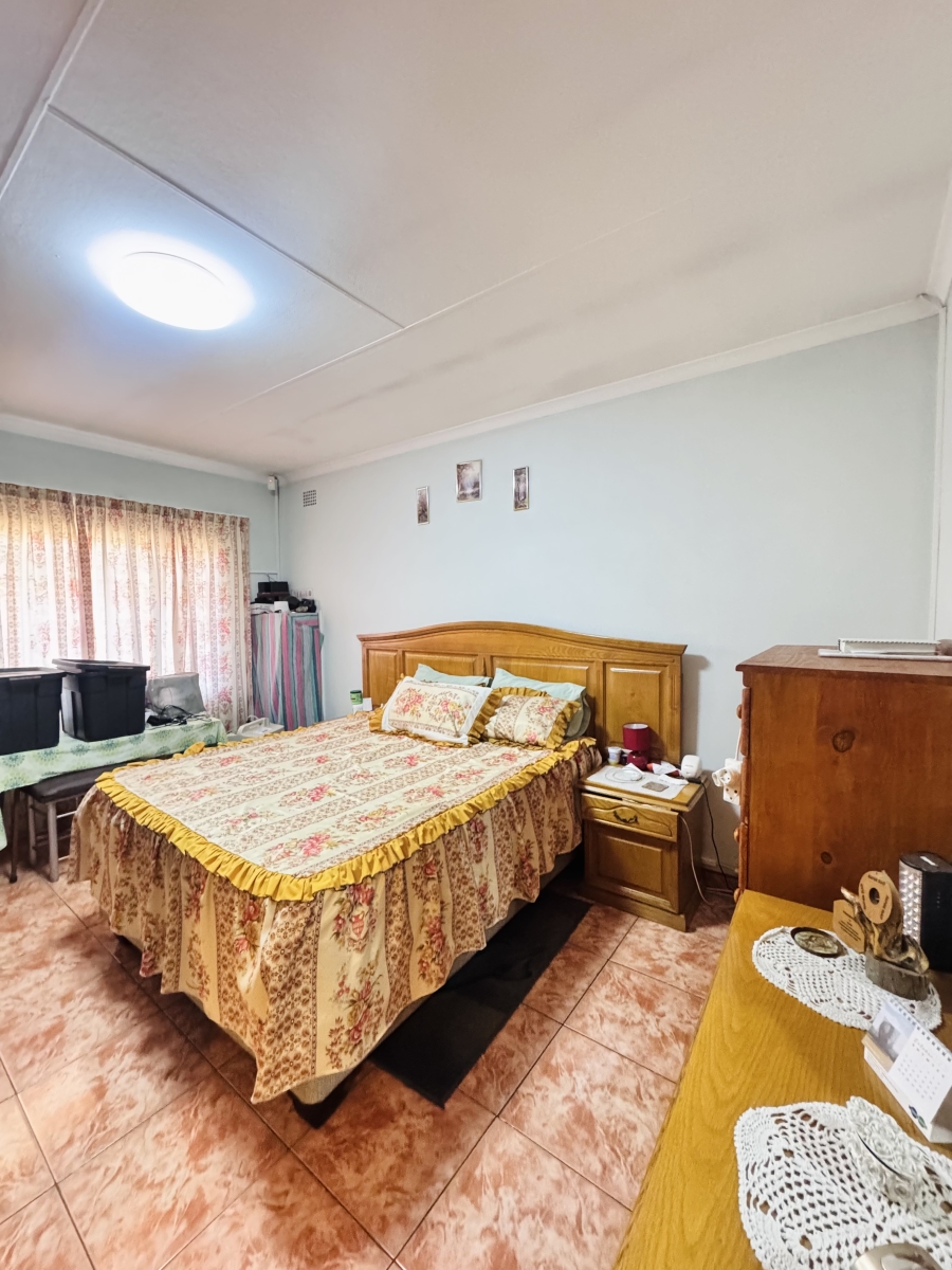 5 Bedroom Property for Sale in Duvha Park Mpumalanga