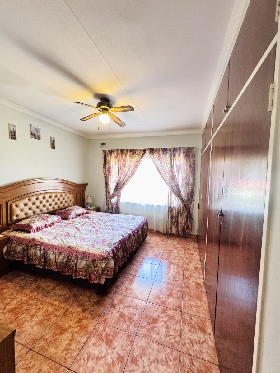 5 Bedroom Property for Sale in Duvha Park Mpumalanga