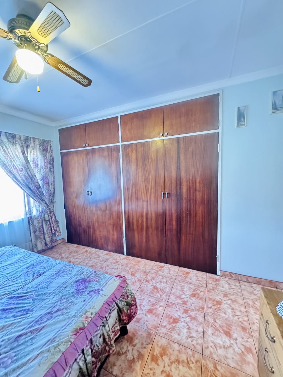 5 Bedroom Property for Sale in Duvha Park Mpumalanga