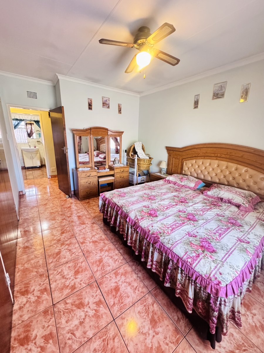 5 Bedroom Property for Sale in Duvha Park Mpumalanga