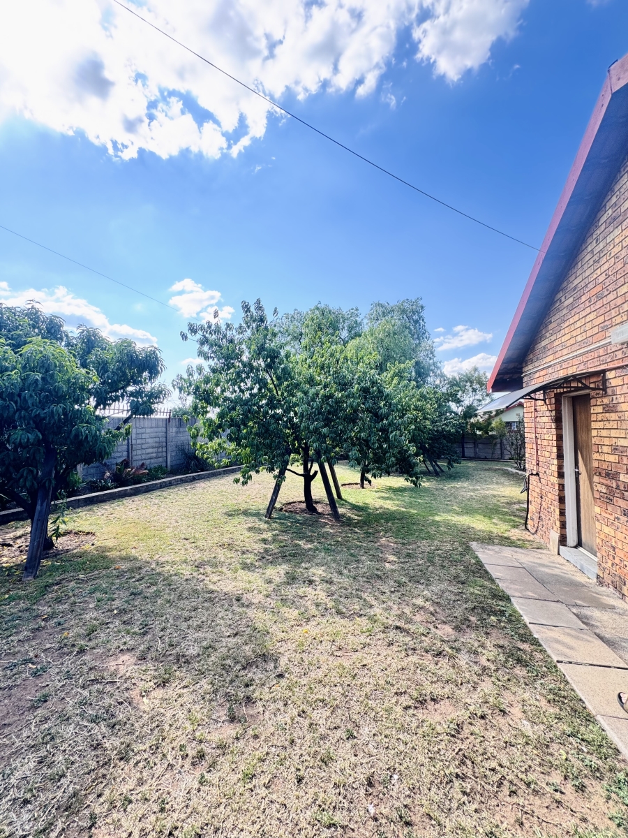 5 Bedroom Property for Sale in Duvha Park Mpumalanga