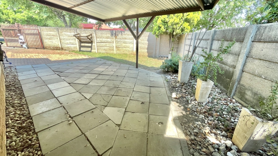 3 Bedroom Property for Sale in Cosmosrand Mpumalanga