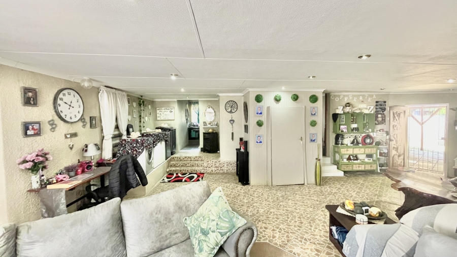 3 Bedroom Property for Sale in Cosmosrand Mpumalanga